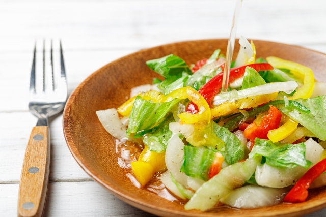 野菜を先に食べると太りづらい？双子MIOYAEで体重の変化を検証！【それって実際どうなの課】