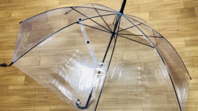 ローソンストア１００の１００円ビニール傘